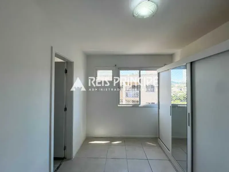 Apartamento com 2 quartos e cozinha separada — photo 10