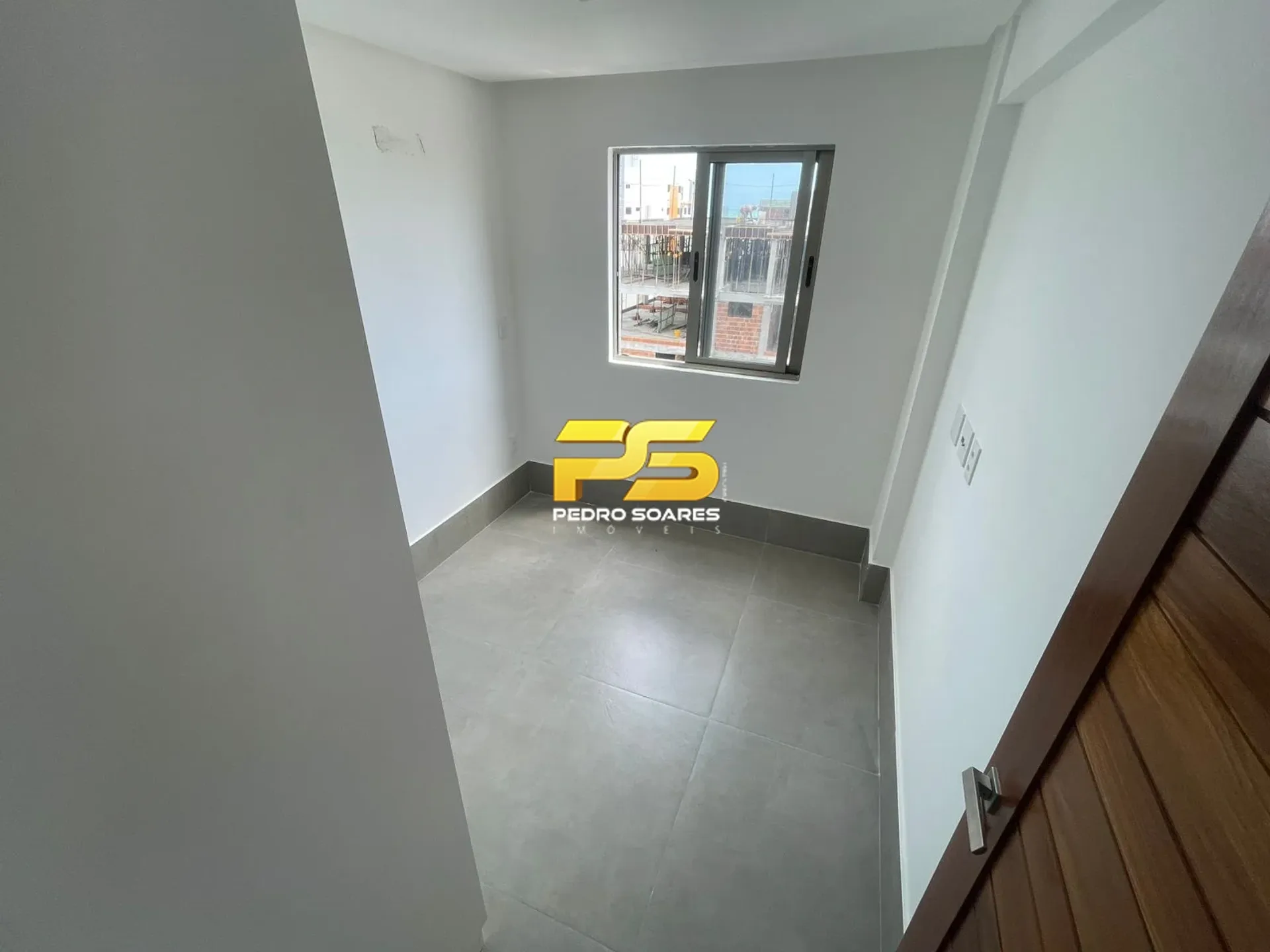69 m² rental apartment with 2 bedrooms and an en-suite — photo 5