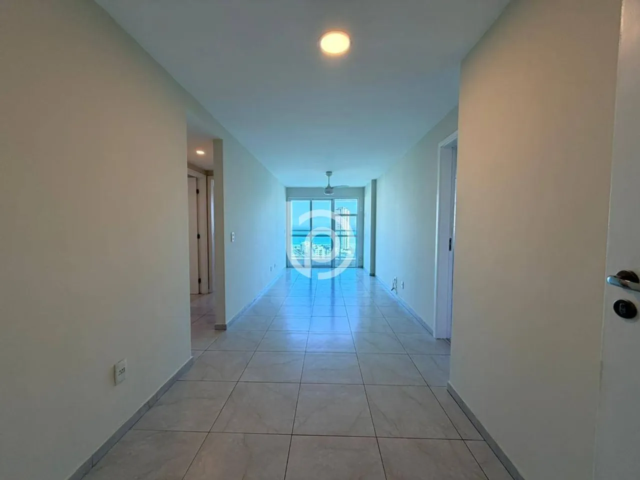 Rental apartment with 2 bedrooms and 2 bathrooms — photo 17