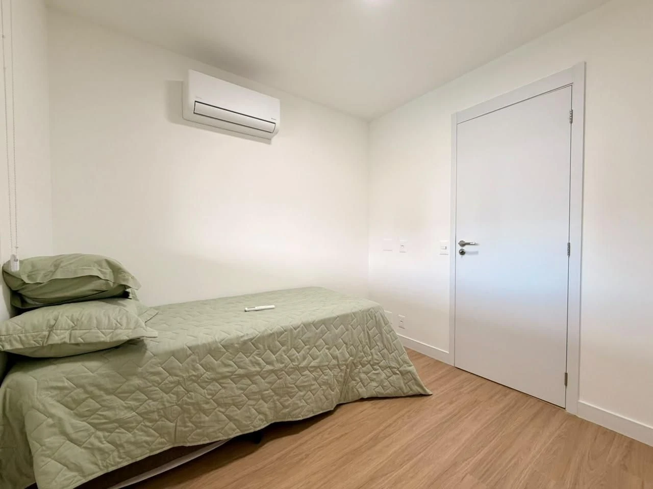 Apartamento mobiliado com 3 quartos e varanda envidraçada — photo 20