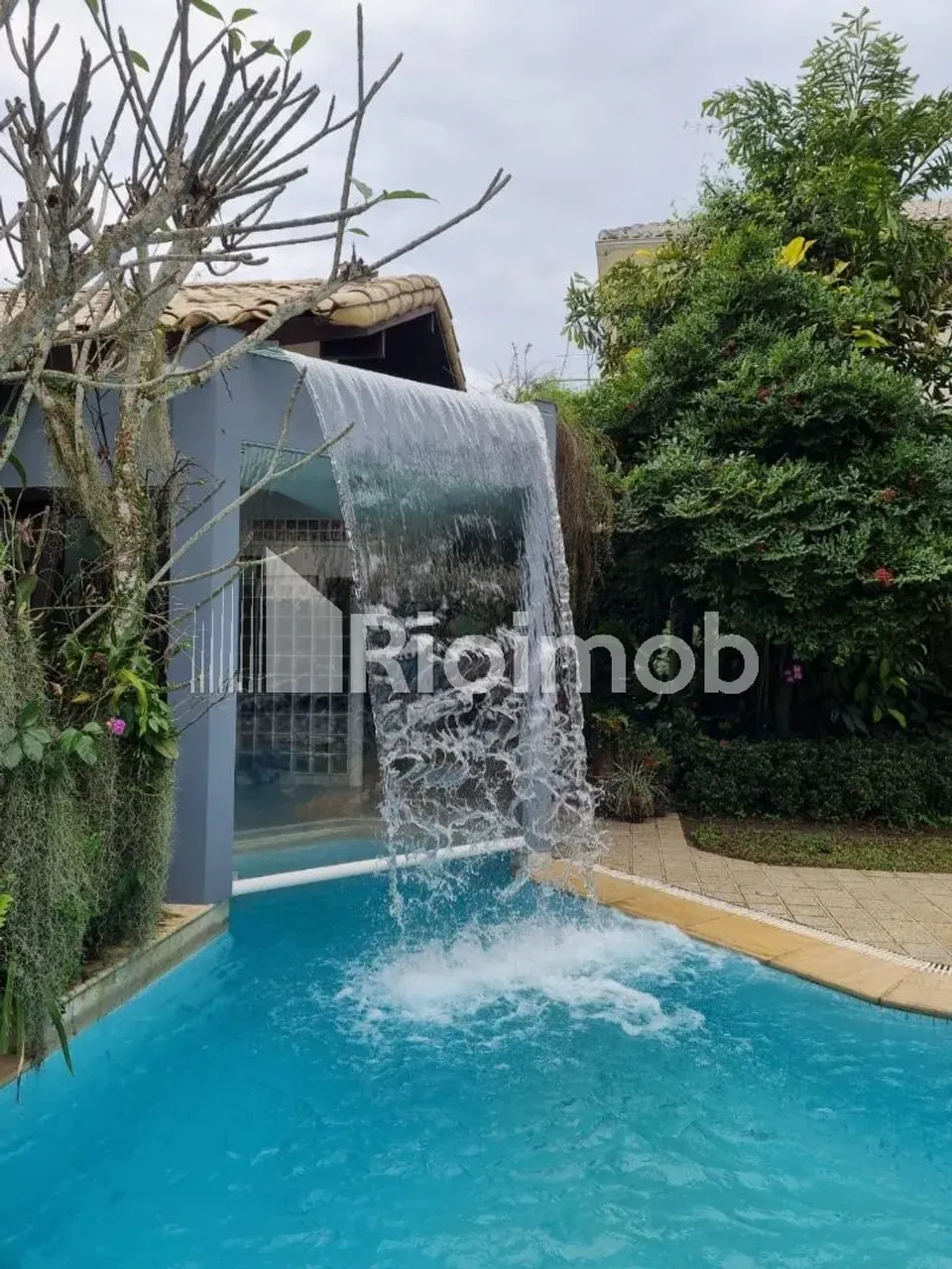 Furnished house with 5 bedrooms and 5 bathrooms — photo 4