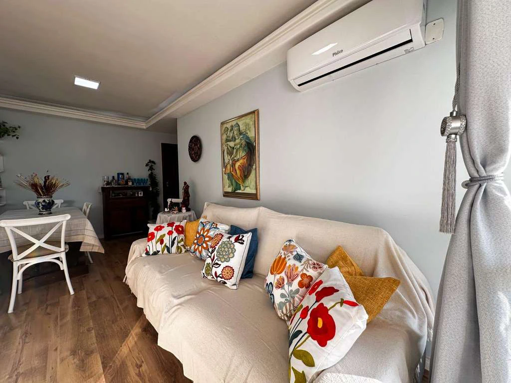 Furnished 81 m² apartment with 2 bedrooms and enclosed balcony — photo 14
