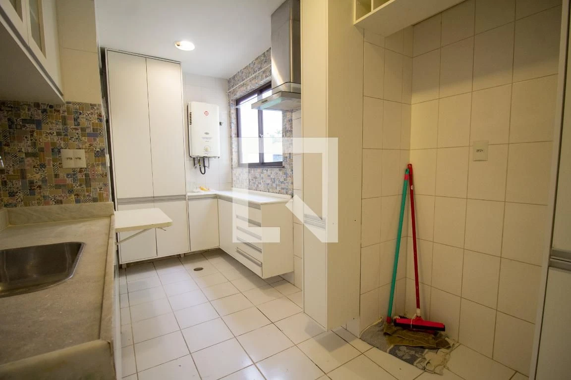 Apartamento sem mobília com 3 quartos e 5 banheiros — photo 5