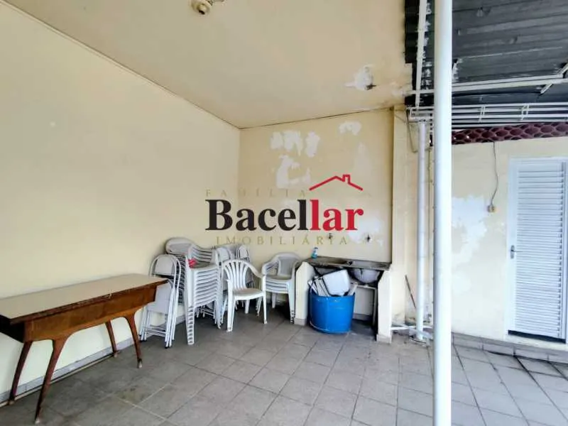 Washing machine in a one-bedroom apartment, 42 m² — photo 26