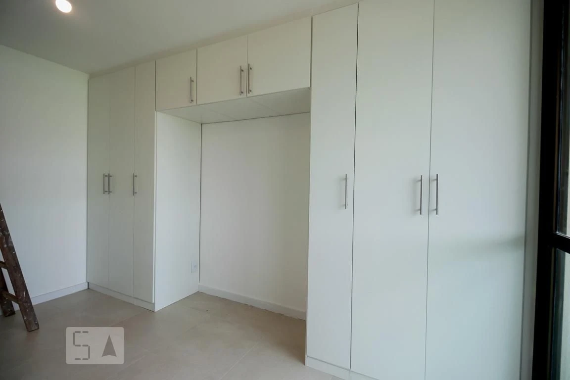 2-bedroom apartment with a mountain view — photo 17