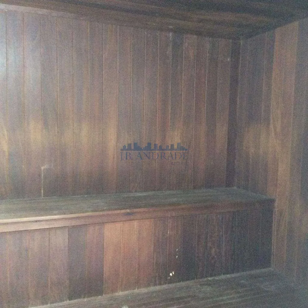 Furnished house with 4 bedrooms and 498 m², closed kitchen — photo 35