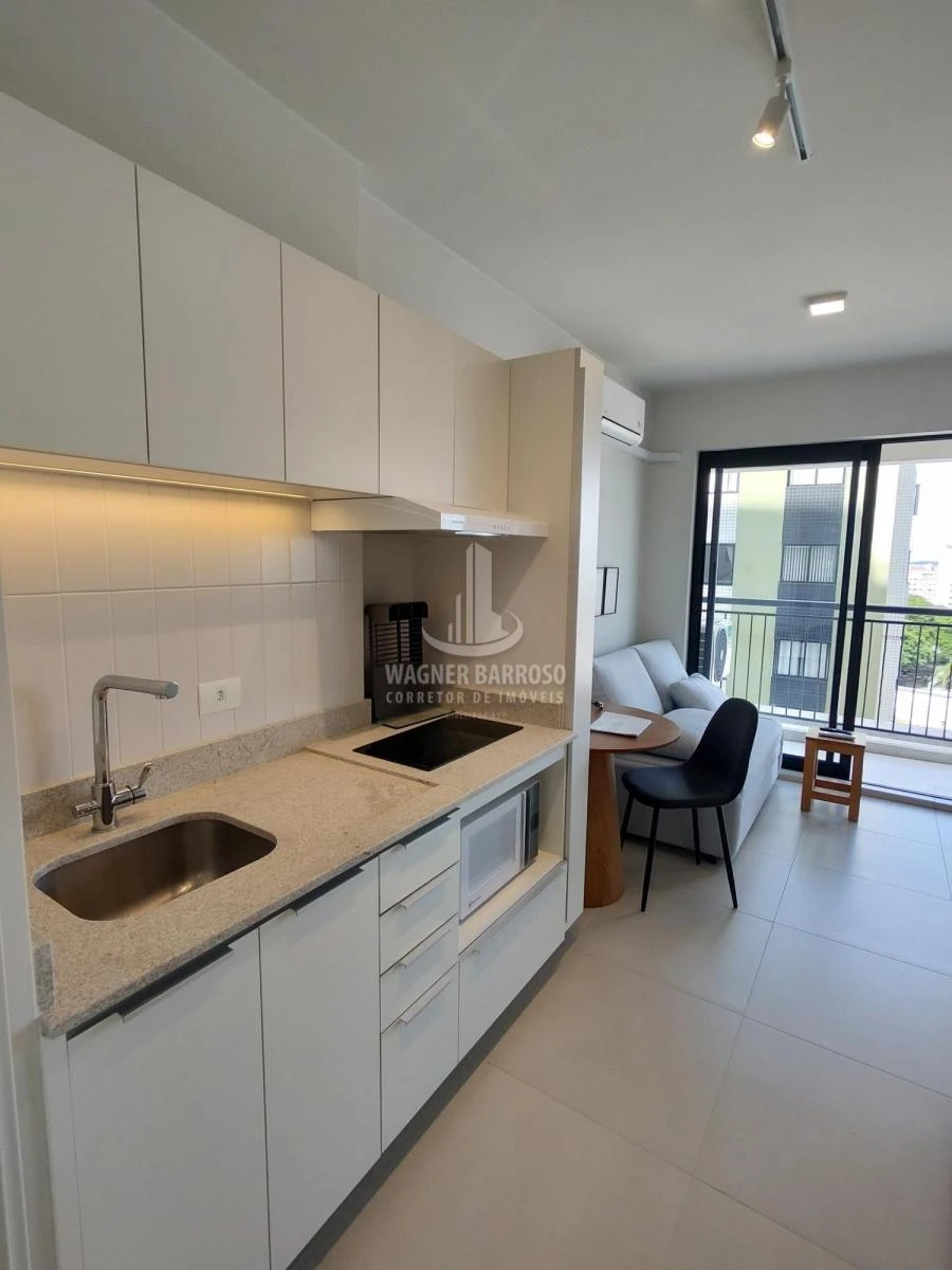 Furnished 1-bedroom apartment with a balcony — photo 2