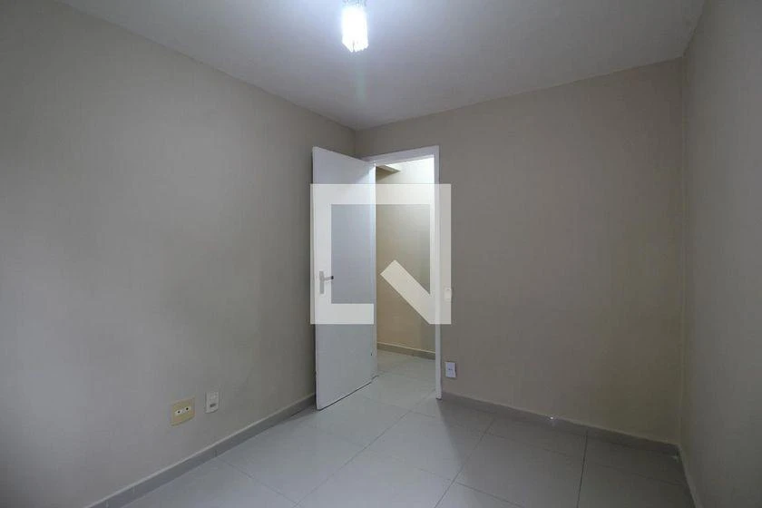 Apartamento de 3 quartos em condomínio com piscina — photo 11