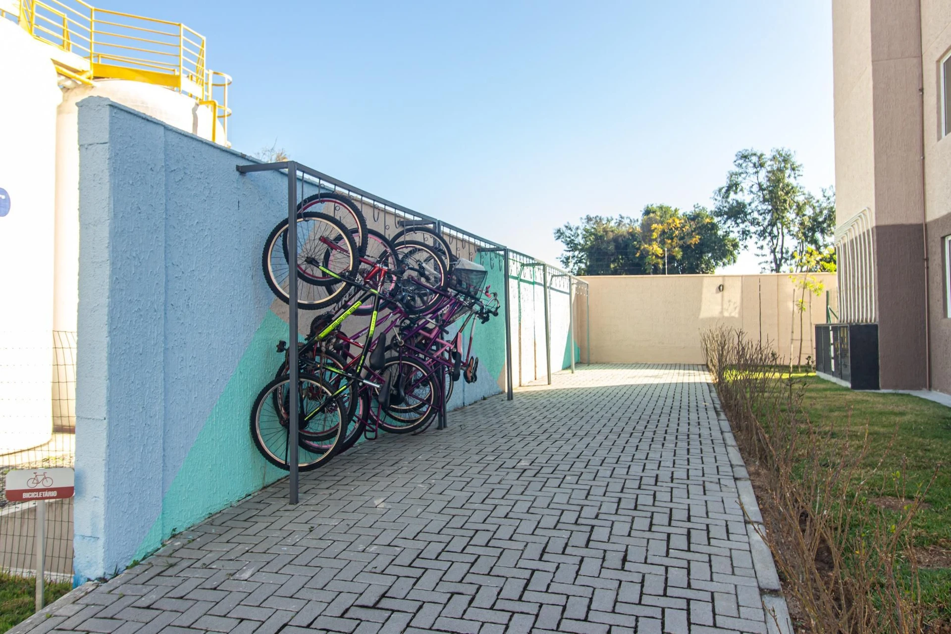 Квартира на 2 кімнати з 1 паркомісцем та відкритою кухнею — photo 10
