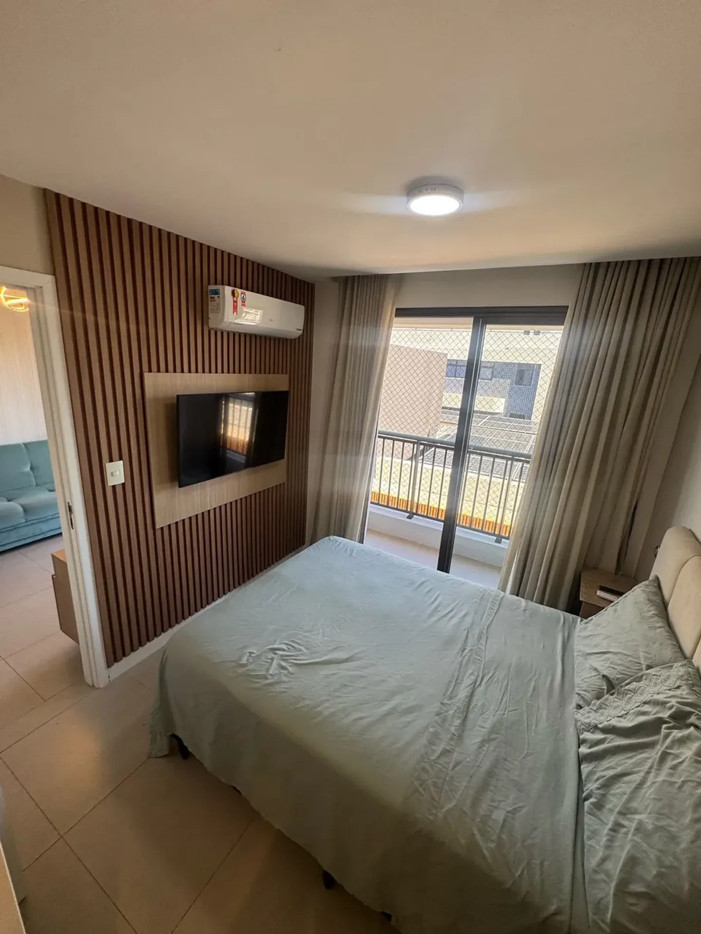 Furnished apartment, 38 m², with a water view — photo 3