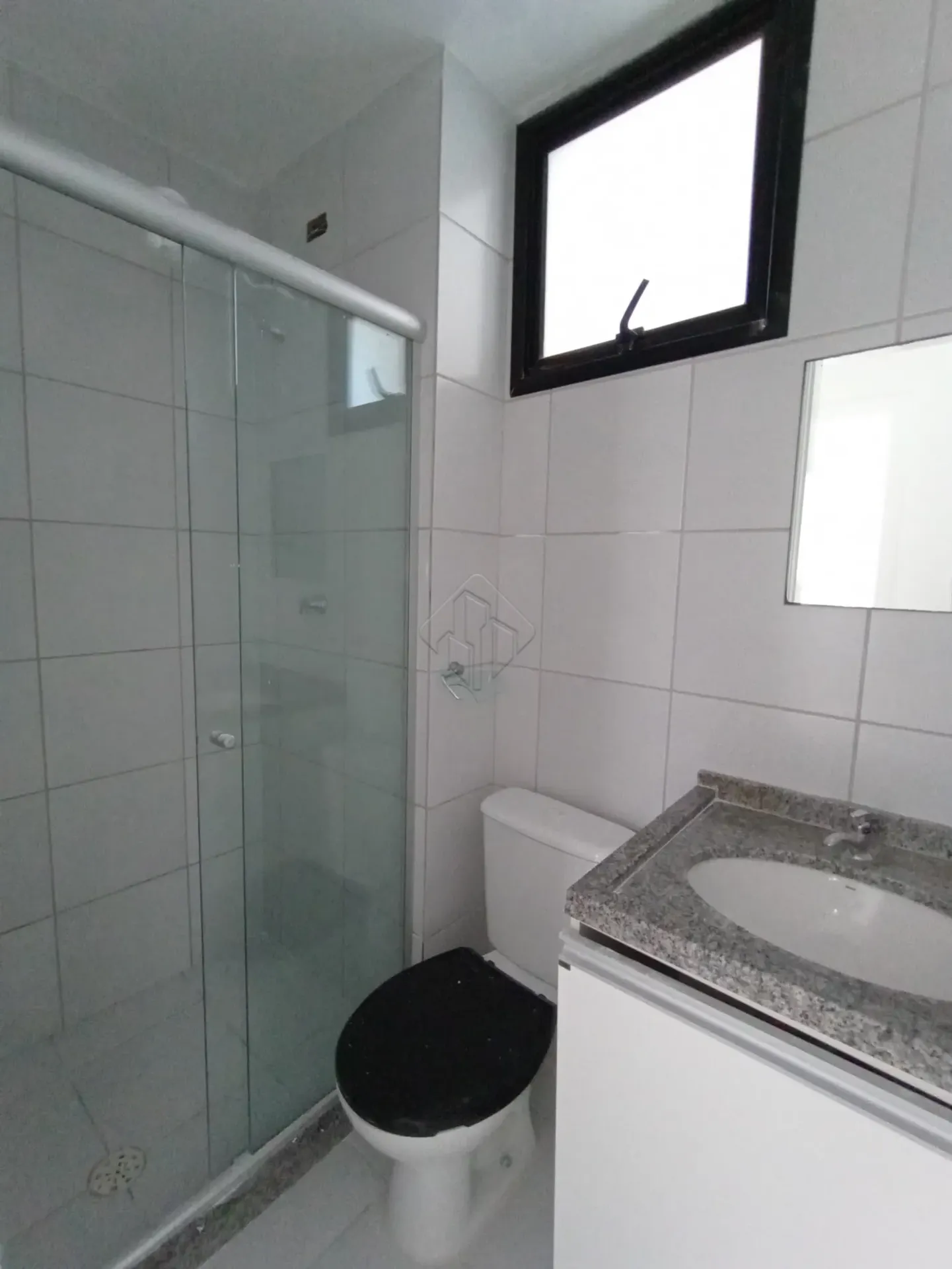 Квартира с 3 спальнями и отдельной кухней — photo 30