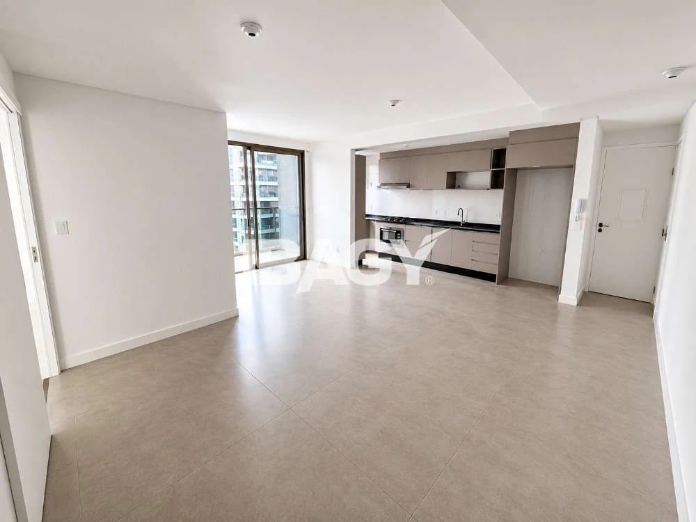 3-bedroom apartment with open-plan kitchen and 2 parking spaces