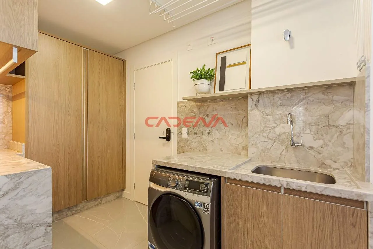 Furnished apartment with 3 en-suite bedrooms and 3 parking — photo 28