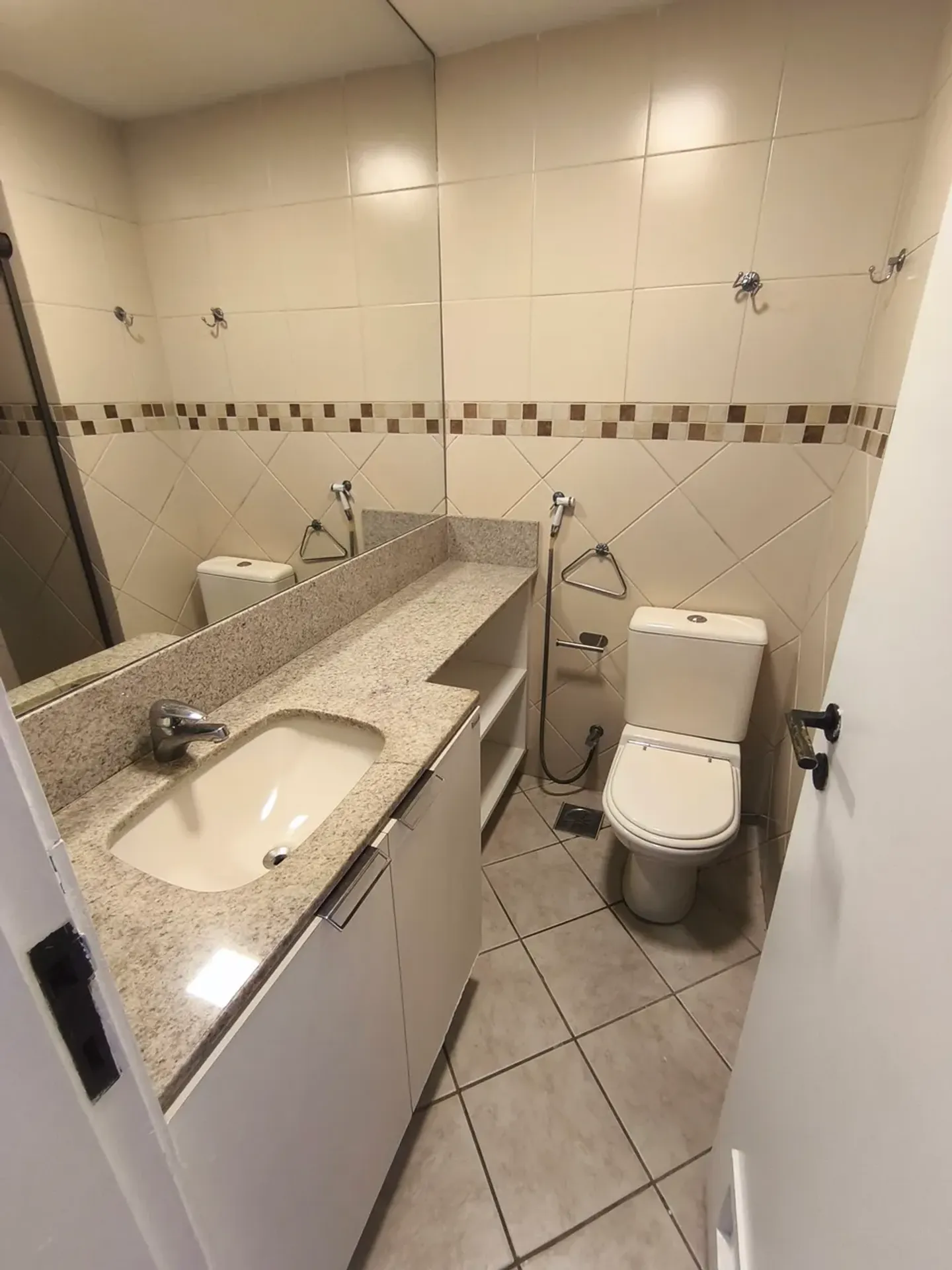 Ванна та 2 спальні: квартира 78 м² — photo 9