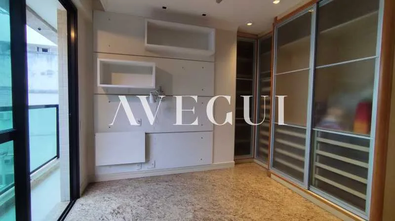 165 m² apartment with 3 bedrooms, 5 baths, and balcony — photo 5