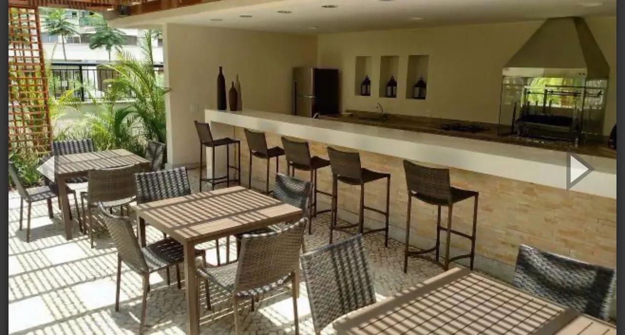Apartamento com 2 quartos e varanda de vidro — photo 18