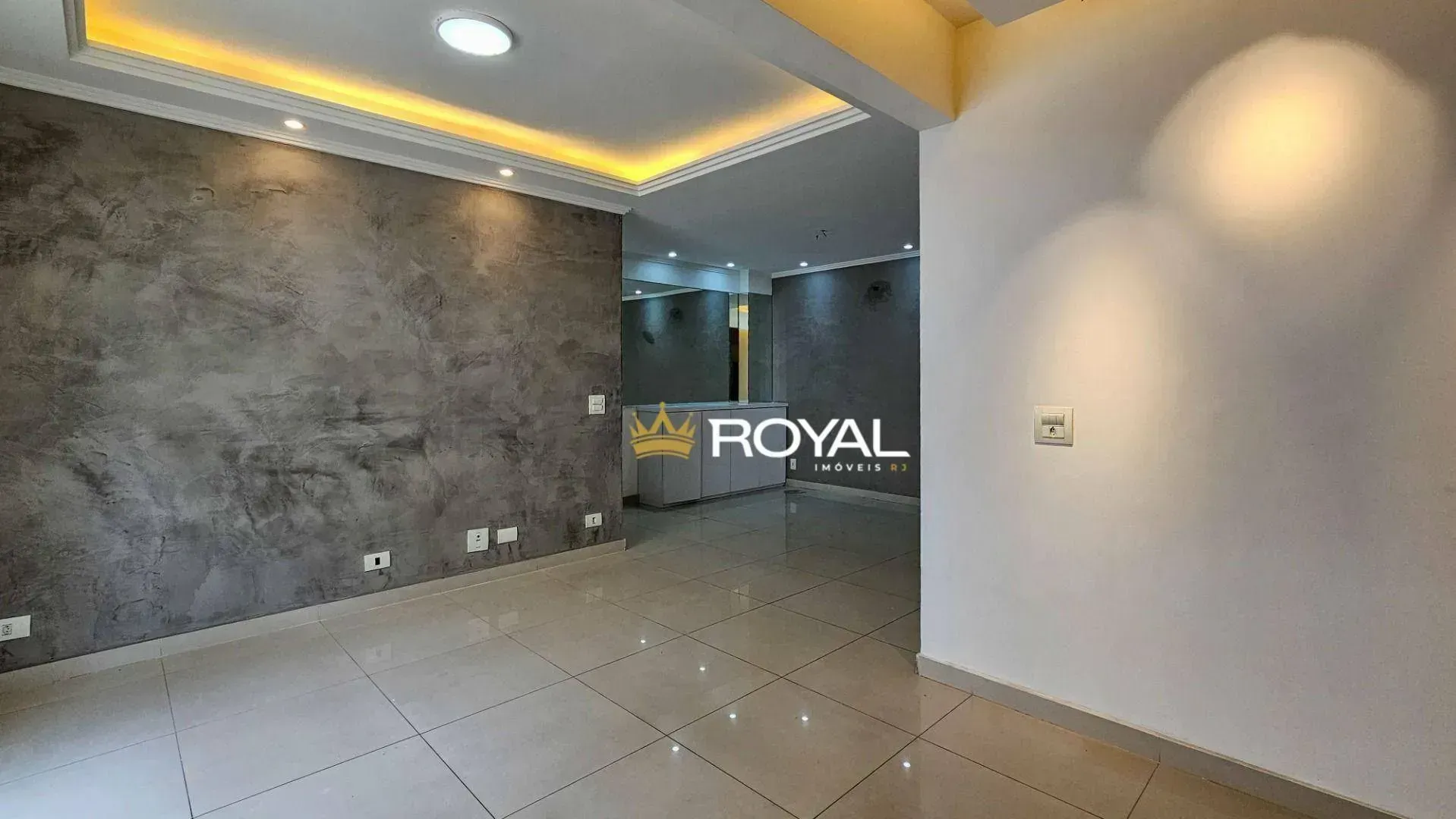 2-bedroom apartment with a glass-enclosed balcony — photo 30