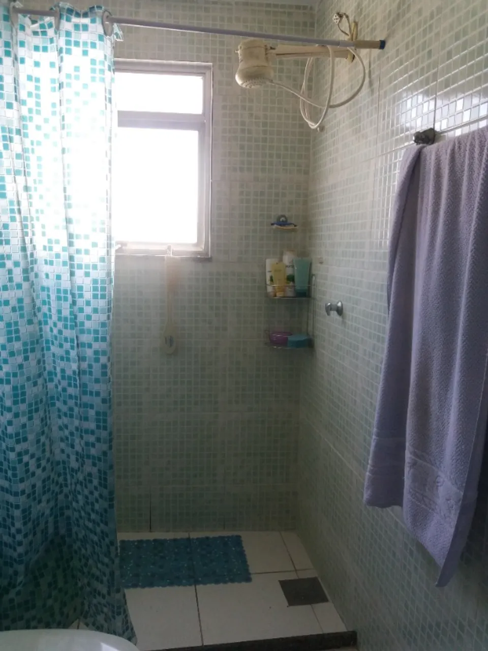 Bathtub in a one-bedroom house, 48 m² — photo 9