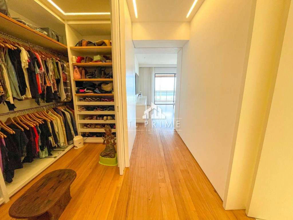 Apartamento amueblado de 460 m² con 4 suites y 5 plazas — photo 10