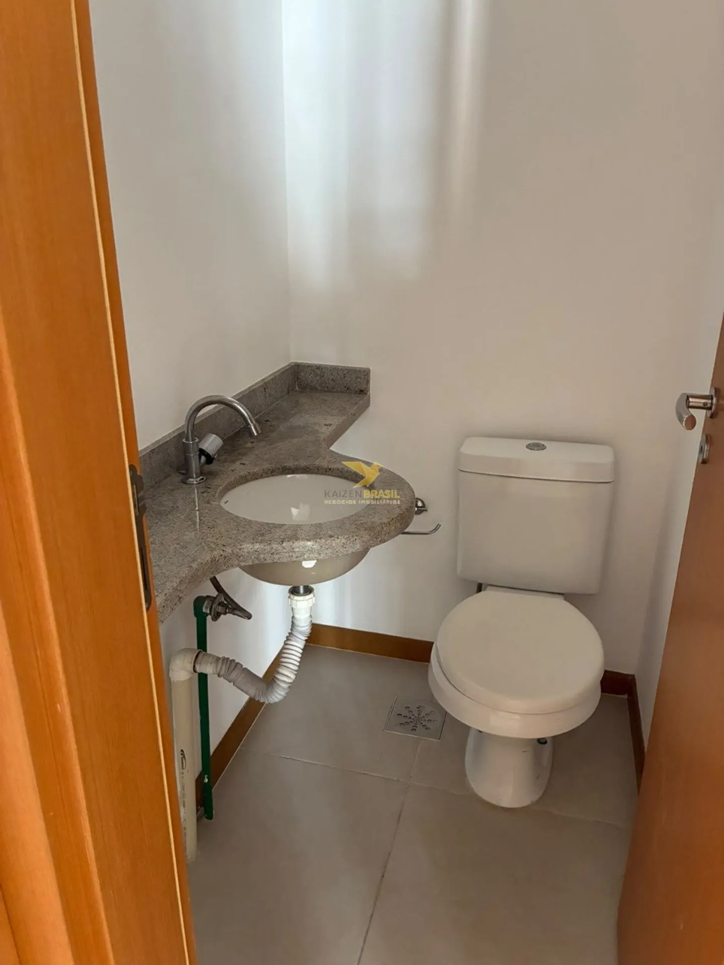 3-bedroom apartment, 1 with its own bathroom, 97 m² — photo 9