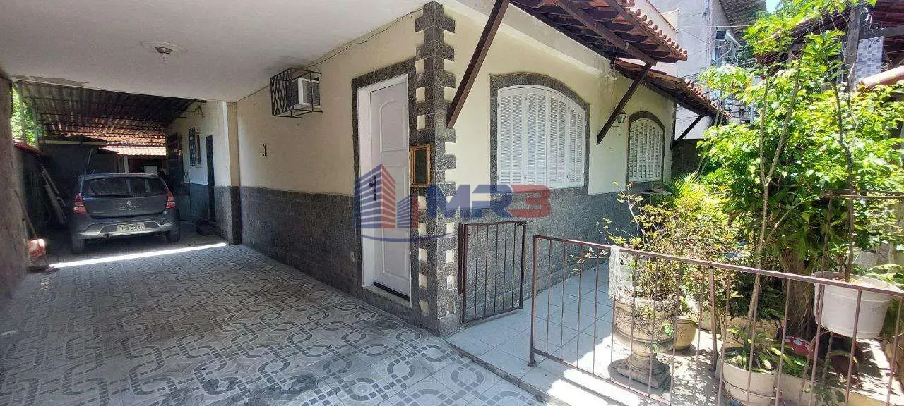 Furnished house with 5 bedrooms and a home office — photo 33