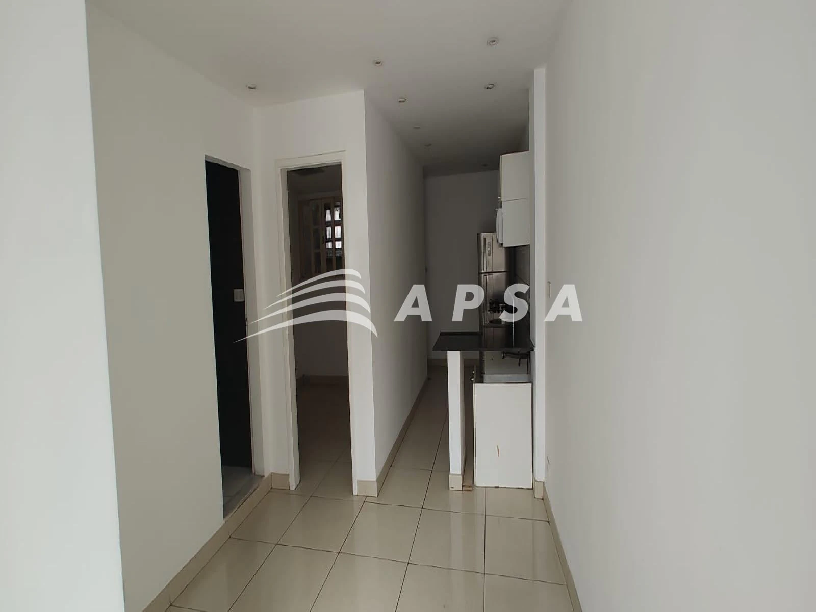 2-bedroom apartment with open-plan kitchen — photo 7