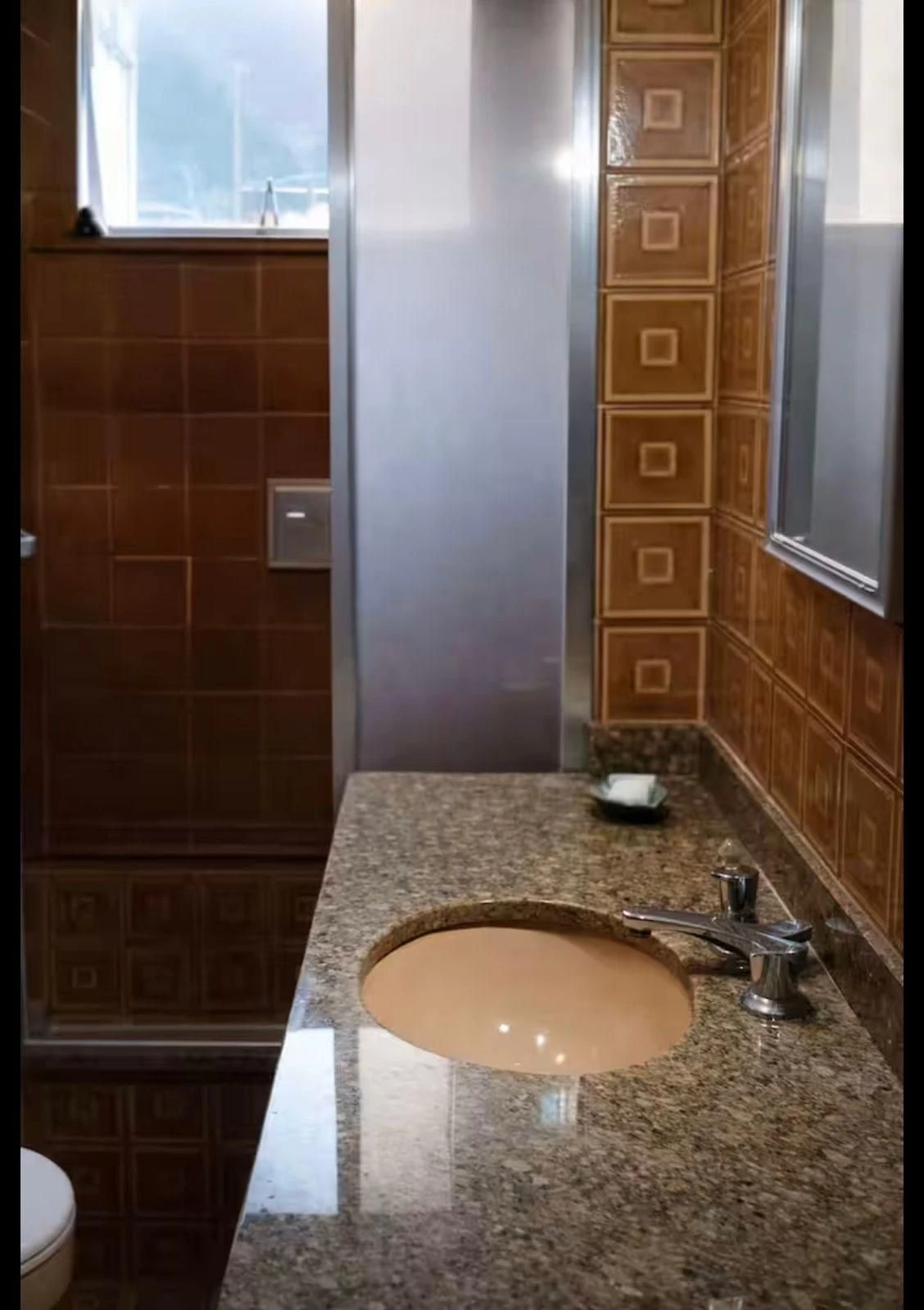 Furnished apartment, 180 m², with a water view — photo 16