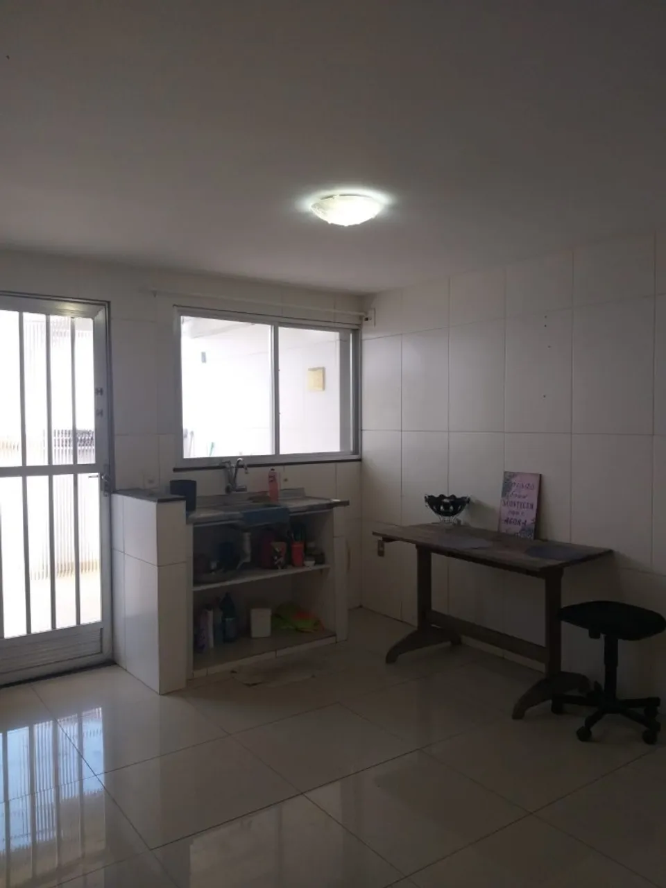 Furnished house for rent with 2 bedrooms and 1 bathroom — photo 4