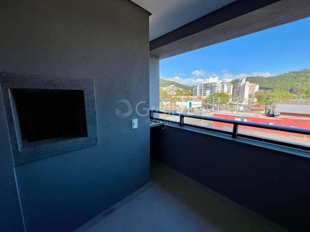 114 m² apartment with 1 en-suite and private BBQ
