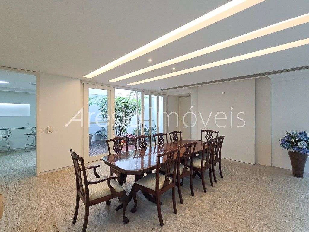 House with 3 en-suite bedrooms and 8 bathrooms 1100 m² — photo 13