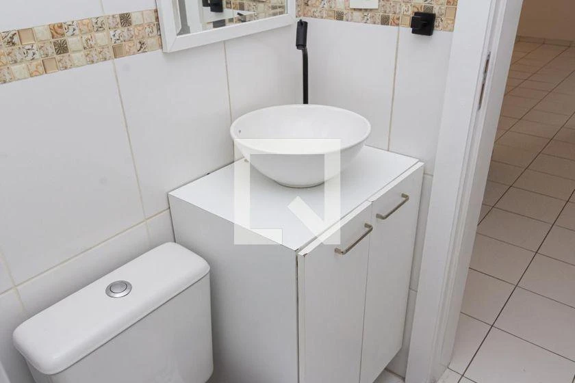 2-bedroom apartment in a building with a pool — photo 22