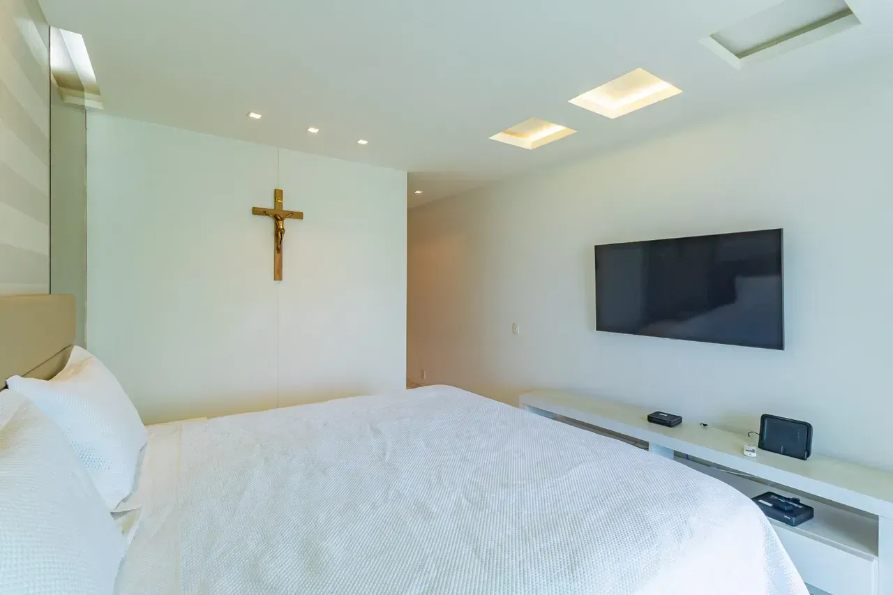 575 m² apartment with 4 en-suite bedrooms and 4 parking — photo 43