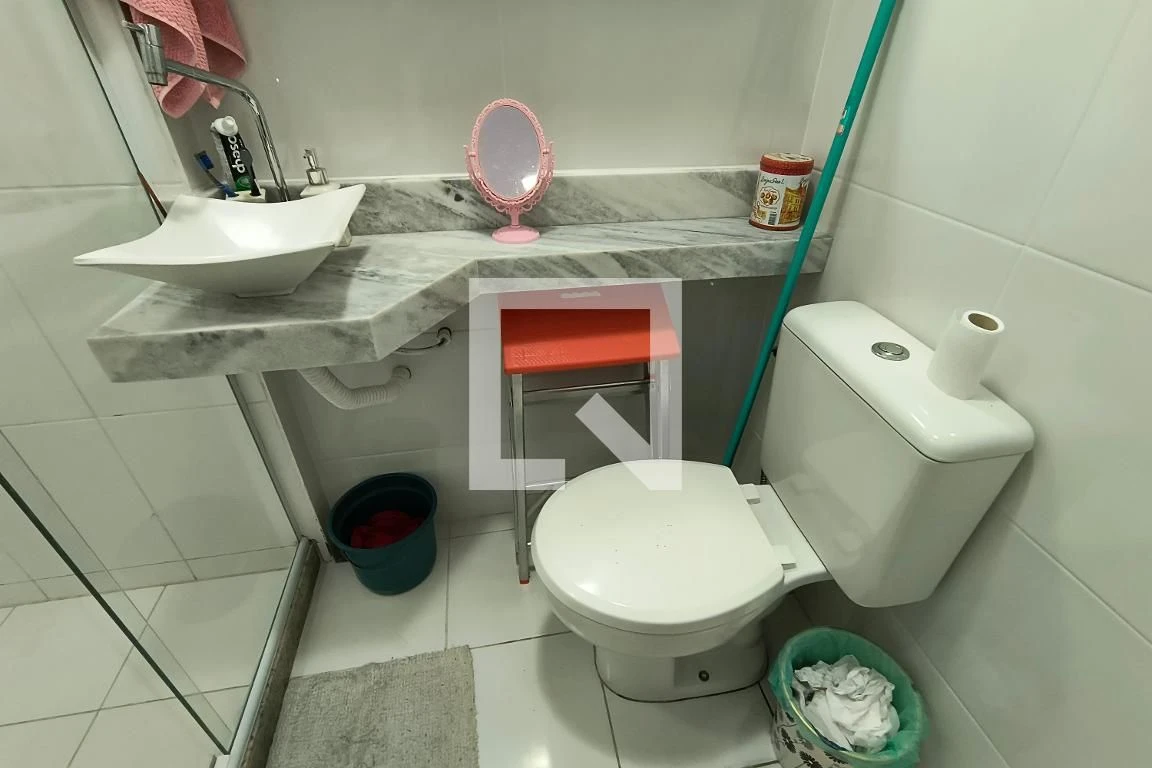 Bathtub in a one-bedroom apartment, 36 m² — photo 17