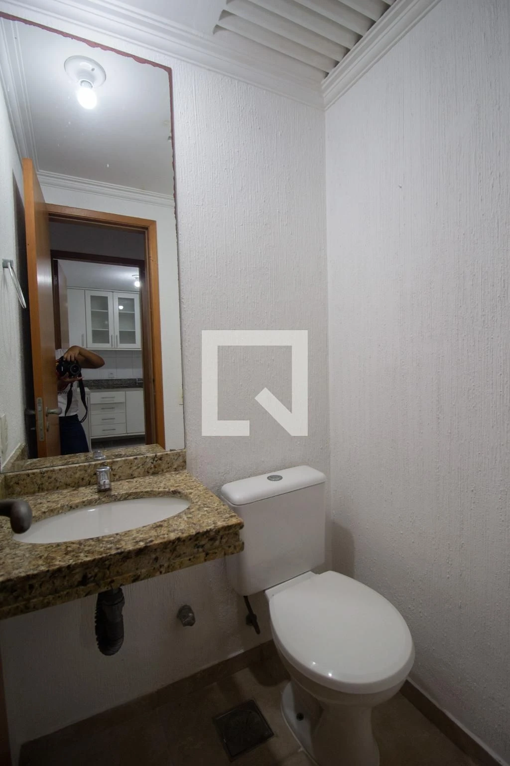 Apartamento com 4 suítes e varanda envidraçada — photo 24