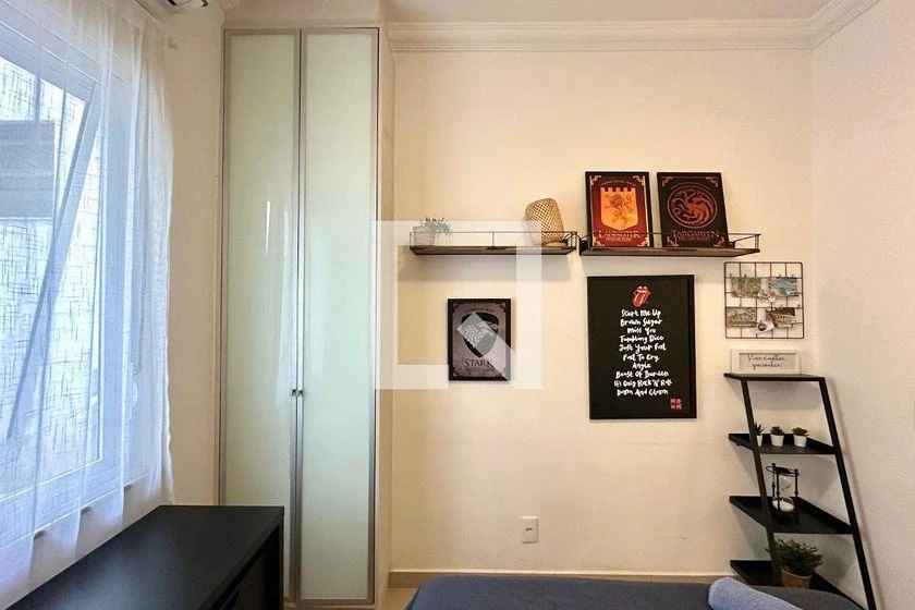 Furnished 2-bedroom apartment with 2 bathrooms — photo 15
