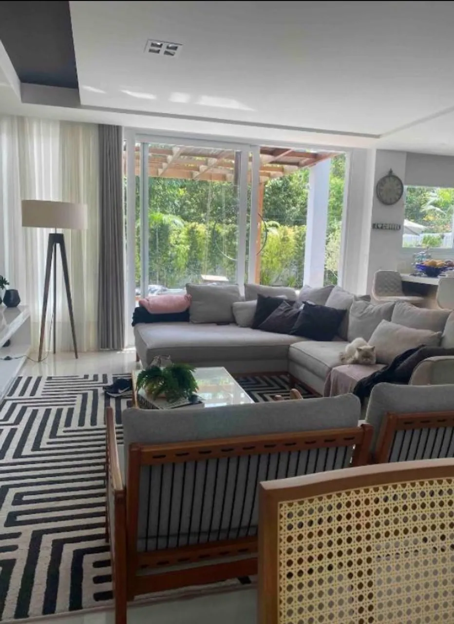 Furnished house, 250 m², with a home office