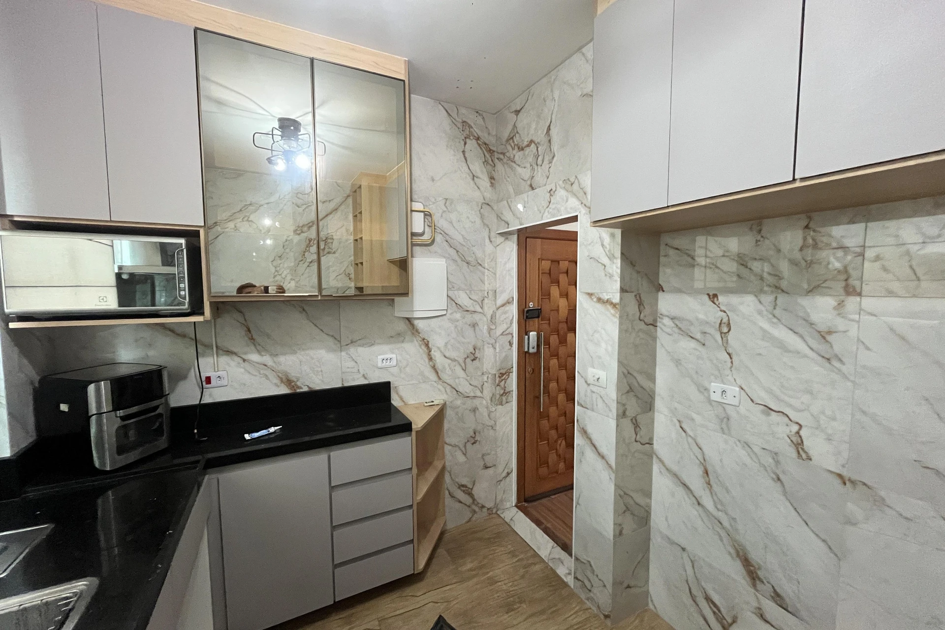 Apartment, 90 m², with a jacuzzi — photo 10