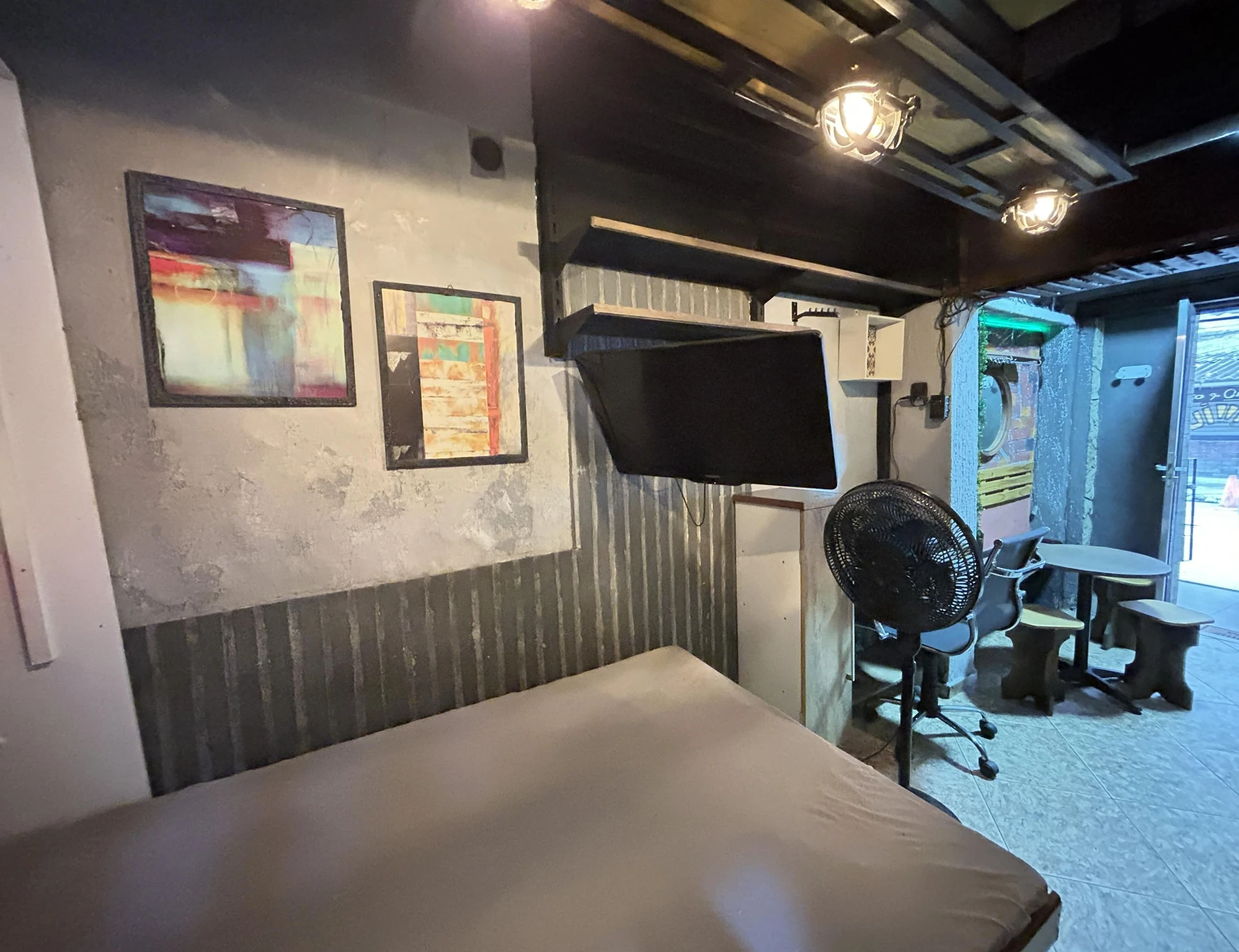 Furnished studio, 20 m², with a home office — photo 3