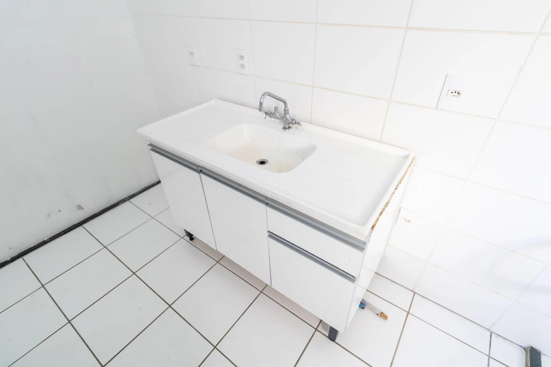 Квартира з 2 спальнями і 1 ванною без паркомісця — photo 46
