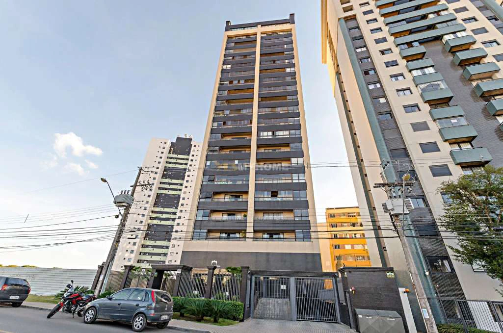 249 m² apartment with 3 bedrooms and 3 parking spots — photo 3