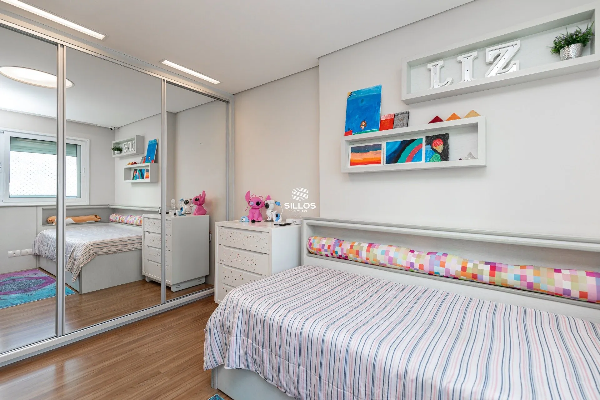 Квартира 321 м² з 3 спальнями-сюїтами і 4 паркомісцями — photo 30