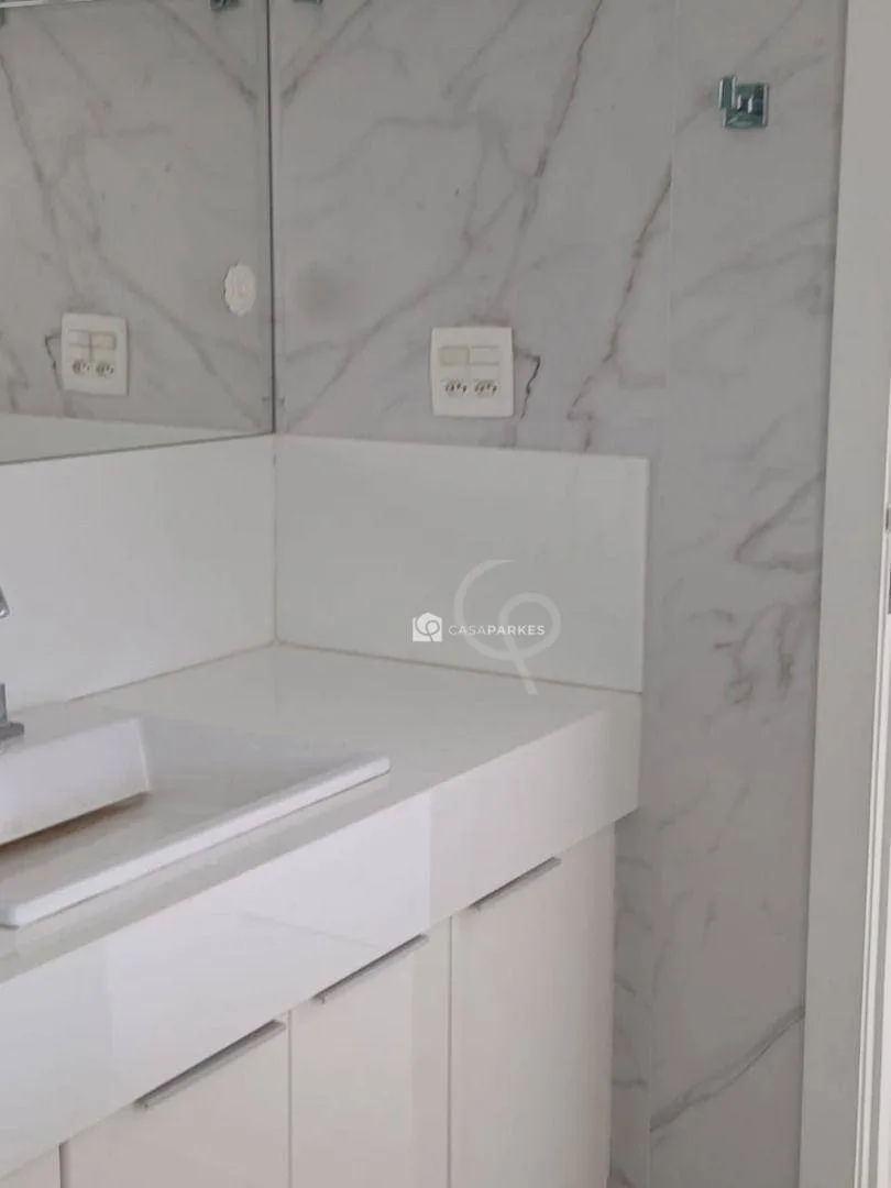 Penthouse with 3 bedrooms and 4 bathrooms — photo 15