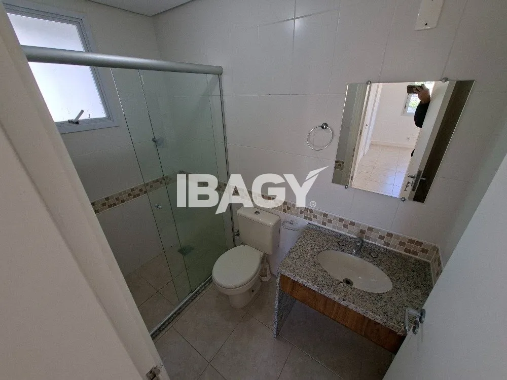 Квартира з 2 спальнями та кухнею з газовою плитою — photo 15