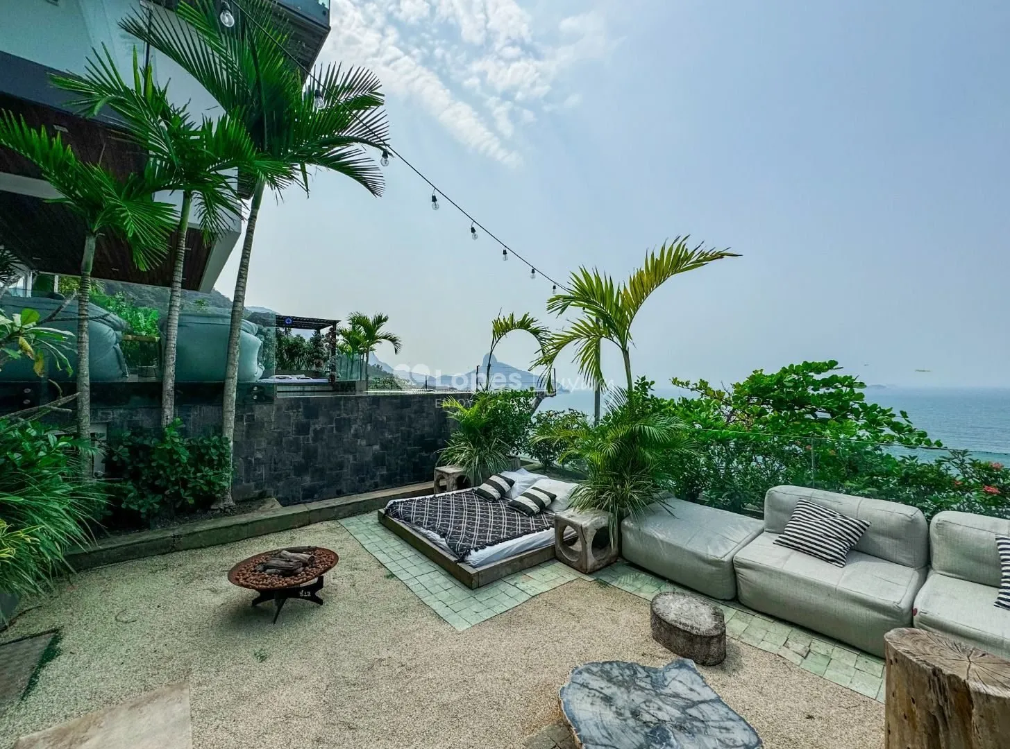 House with 5 en-suite bedrooms, 8 baths and 3 parking — photo 40