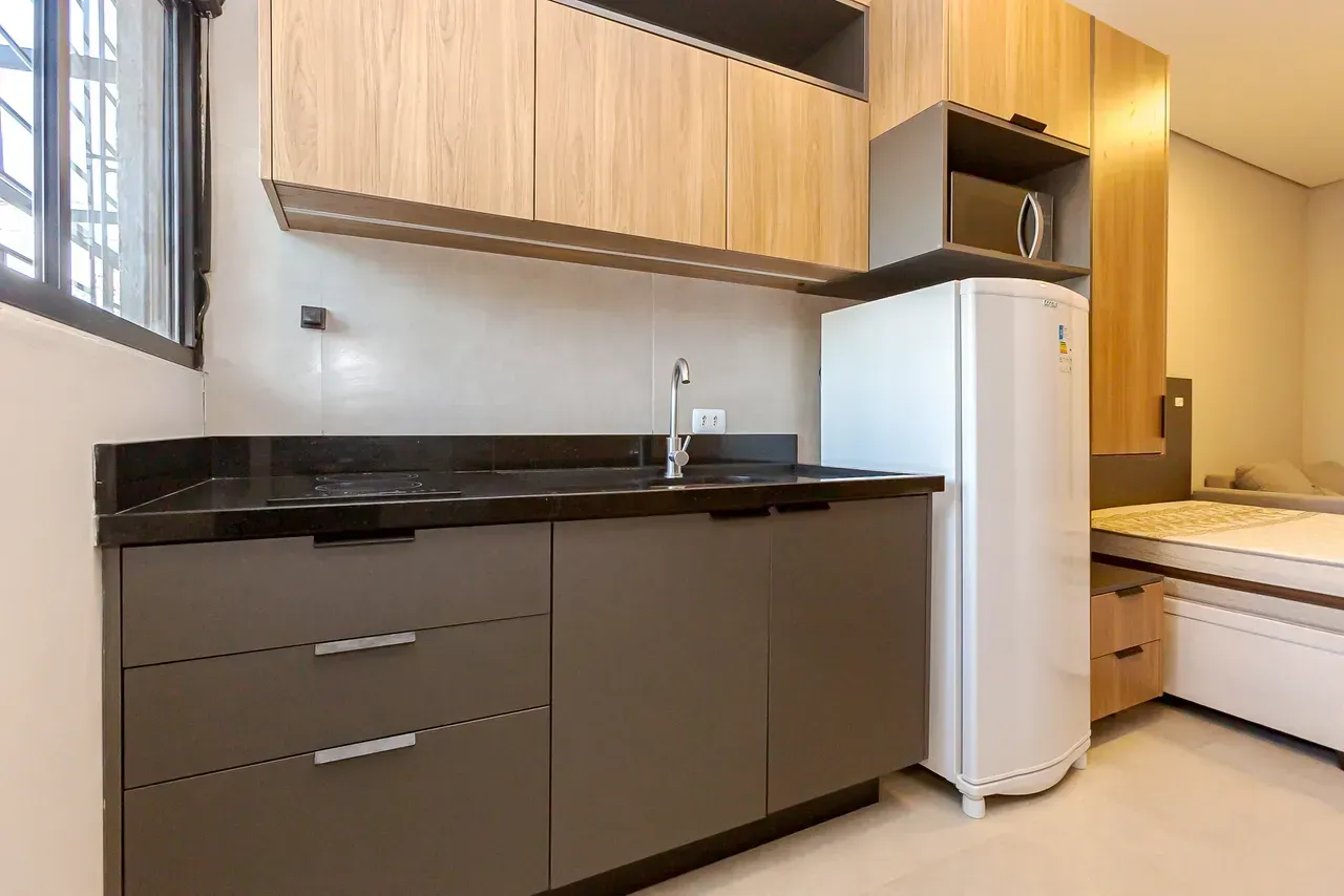 Furnished 1-bedroom apartment with 1 bathroom — photo 6