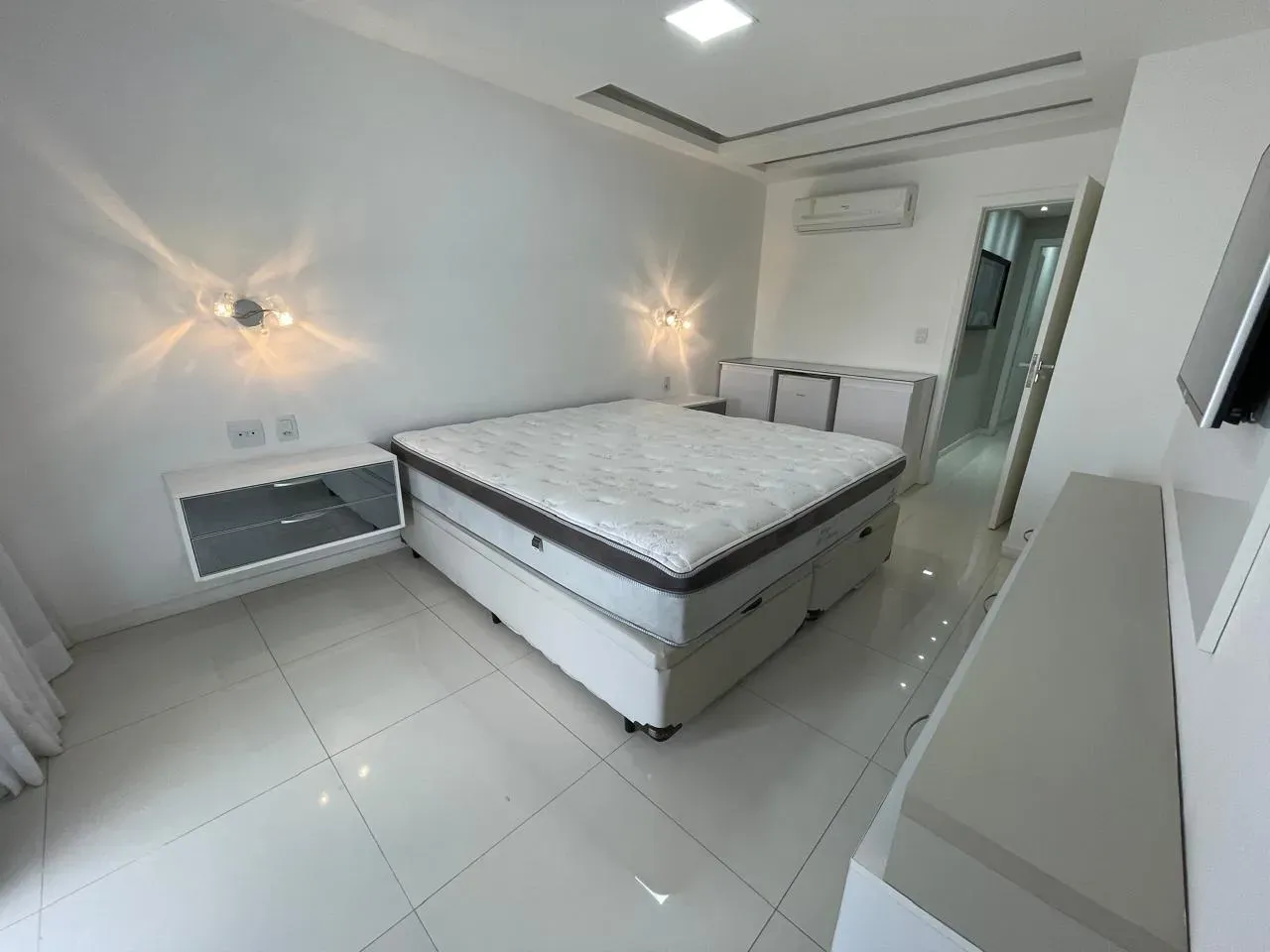 House with 5 bedrooms, 5 baths and 300 m² — photo 13
