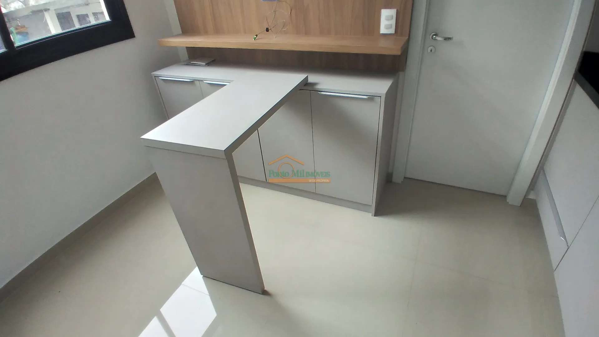 1-bedroom apartment with a fitted compact kitchenette — photo 30