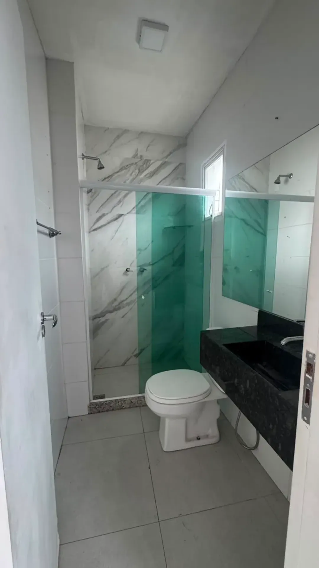 Apartment with 4 bedrooms and 4 bathrooms — photo 32