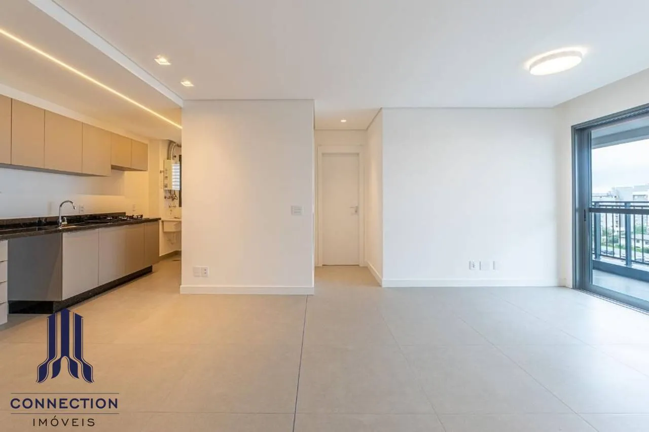 3-bedroom apartment with a grill on the balcony — photo 35