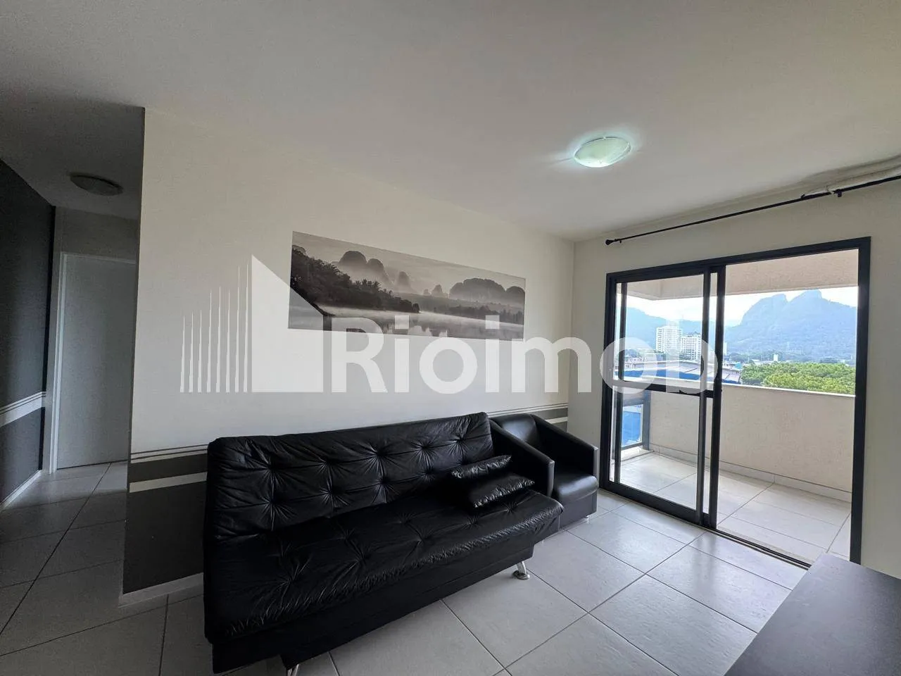 2-bedroom apartment with a mountain view — photo 13